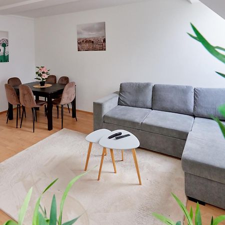 Central Apartment Kreuzgasse Wenen Buitenkant foto