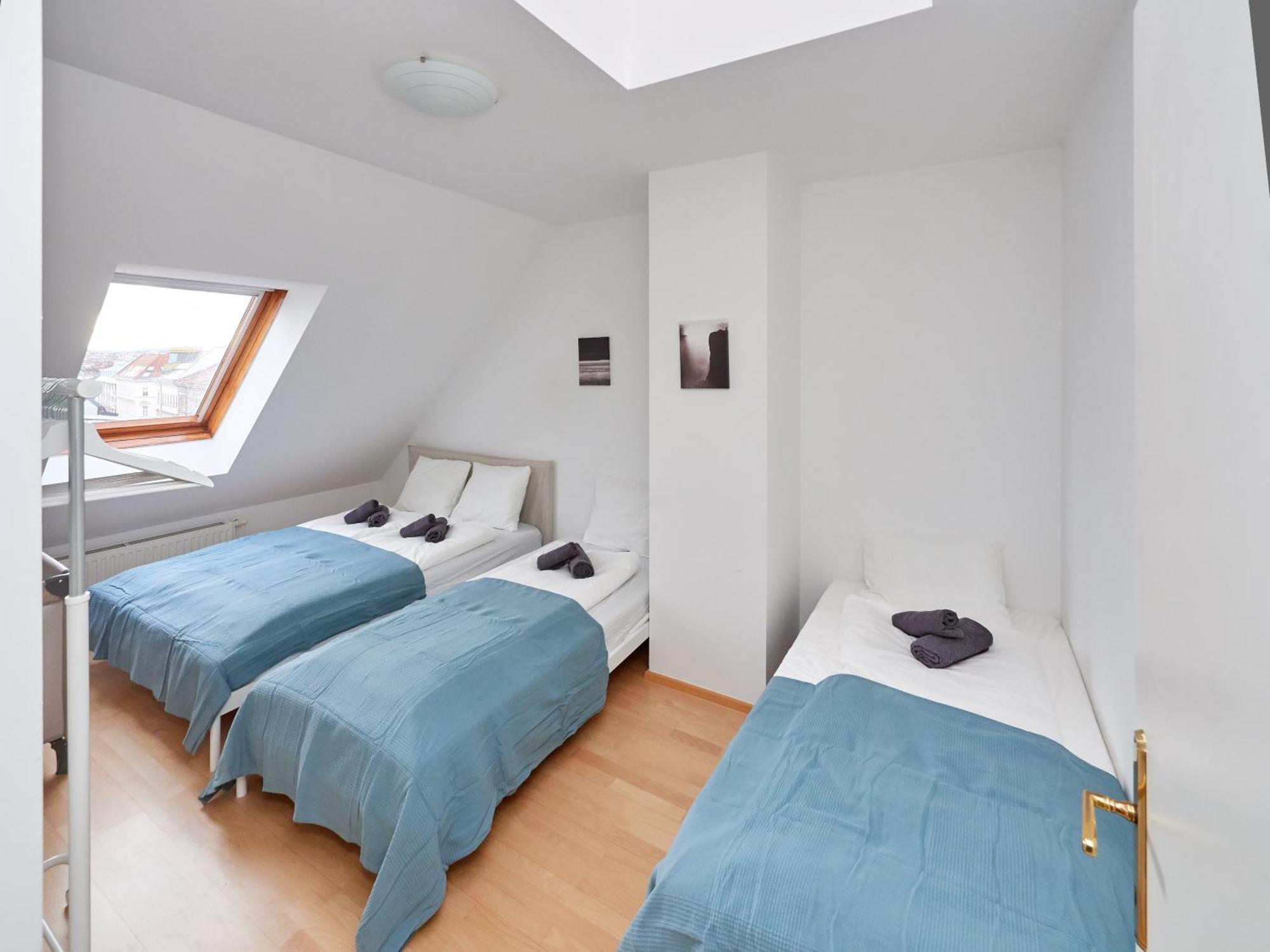 Central Apartment Kreuzgasse Wenen Buitenkant foto