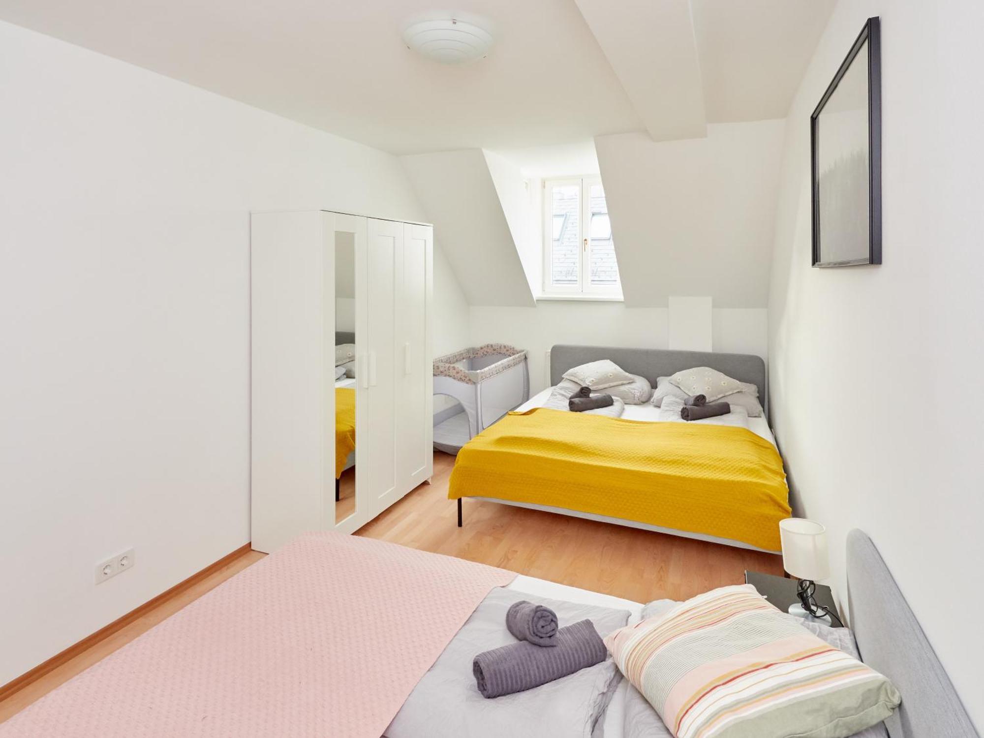 Central Apartment Kreuzgasse Wenen Buitenkant foto